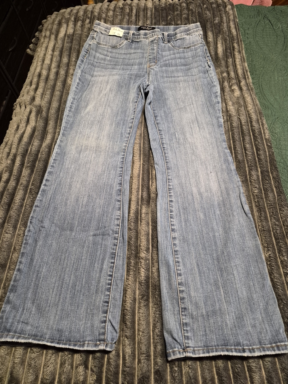 15/ 32 Judy Blue Light Blue Flare Jeans